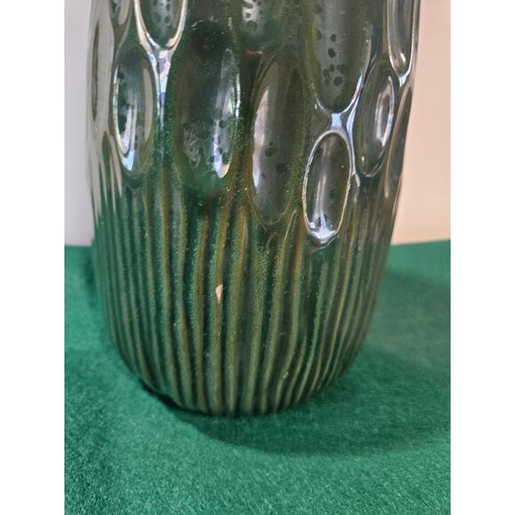 Vintage large green glazed Cattails Pottery vase - Picture 6 of 8